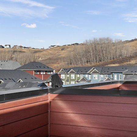 Globalstay New Apartments In Cranbrook Free Street Parking YYC Exteriér fotografie