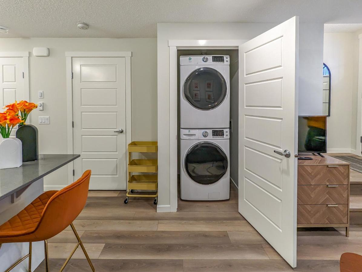 Globalstay New Apartments In Cranbrook Free Street Parking YYC Exteriér fotografie