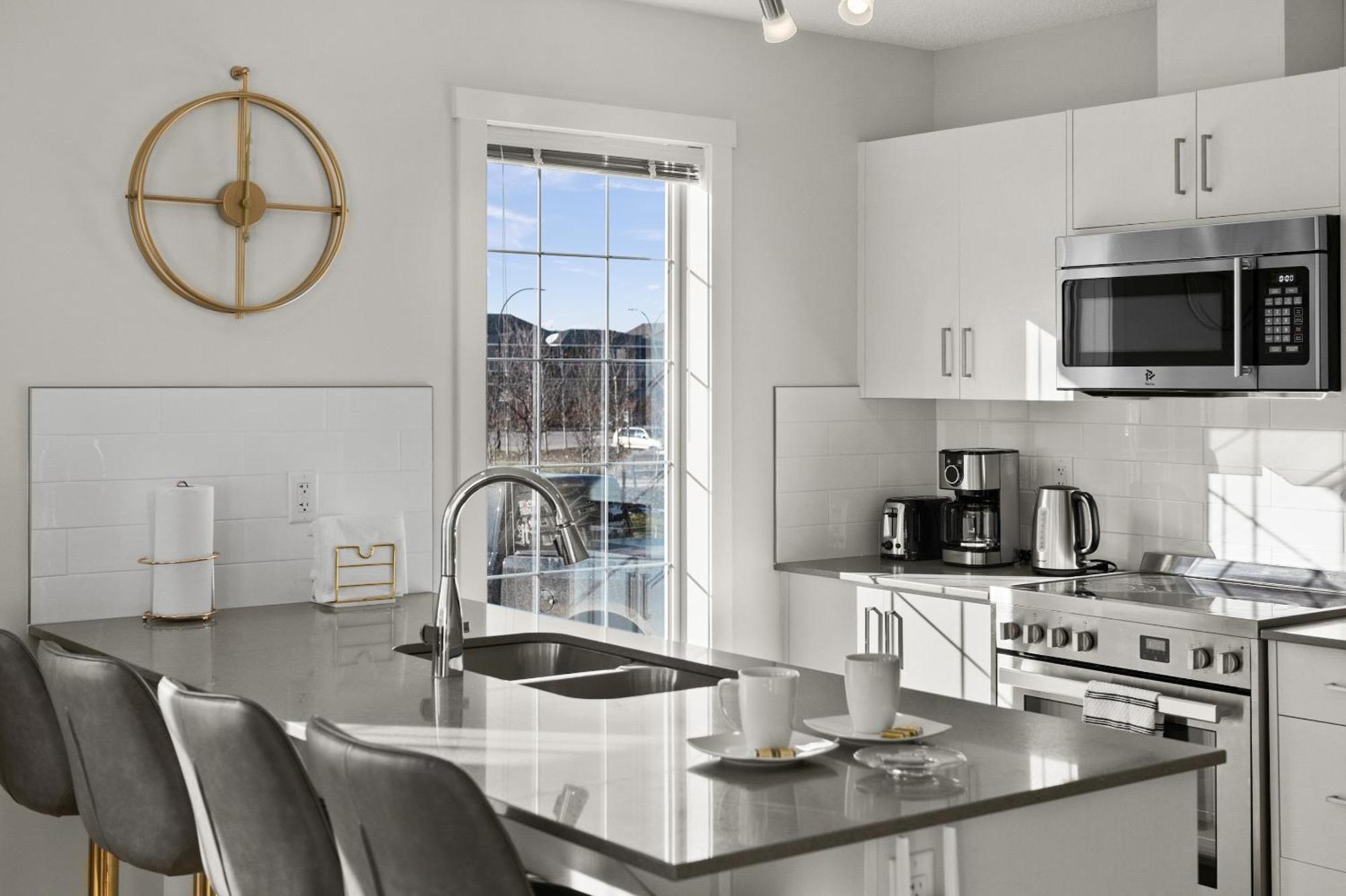Globalstay New Apartments In Cranbrook Free Street Parking YYC Exteriér fotografie