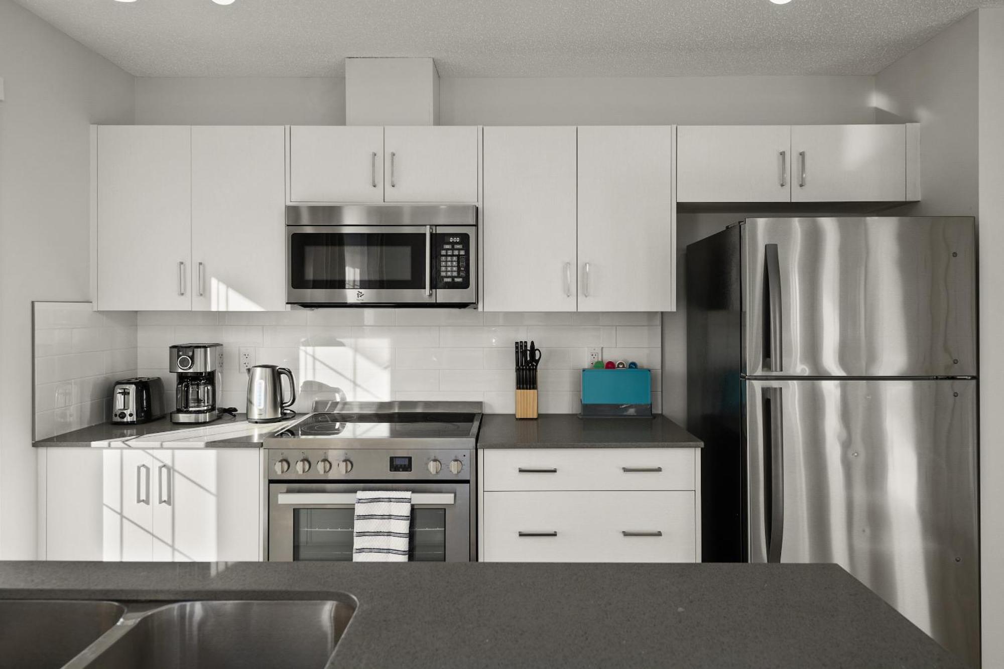Globalstay New Apartments In Cranbrook Free Street Parking YYC Exteriér fotografie