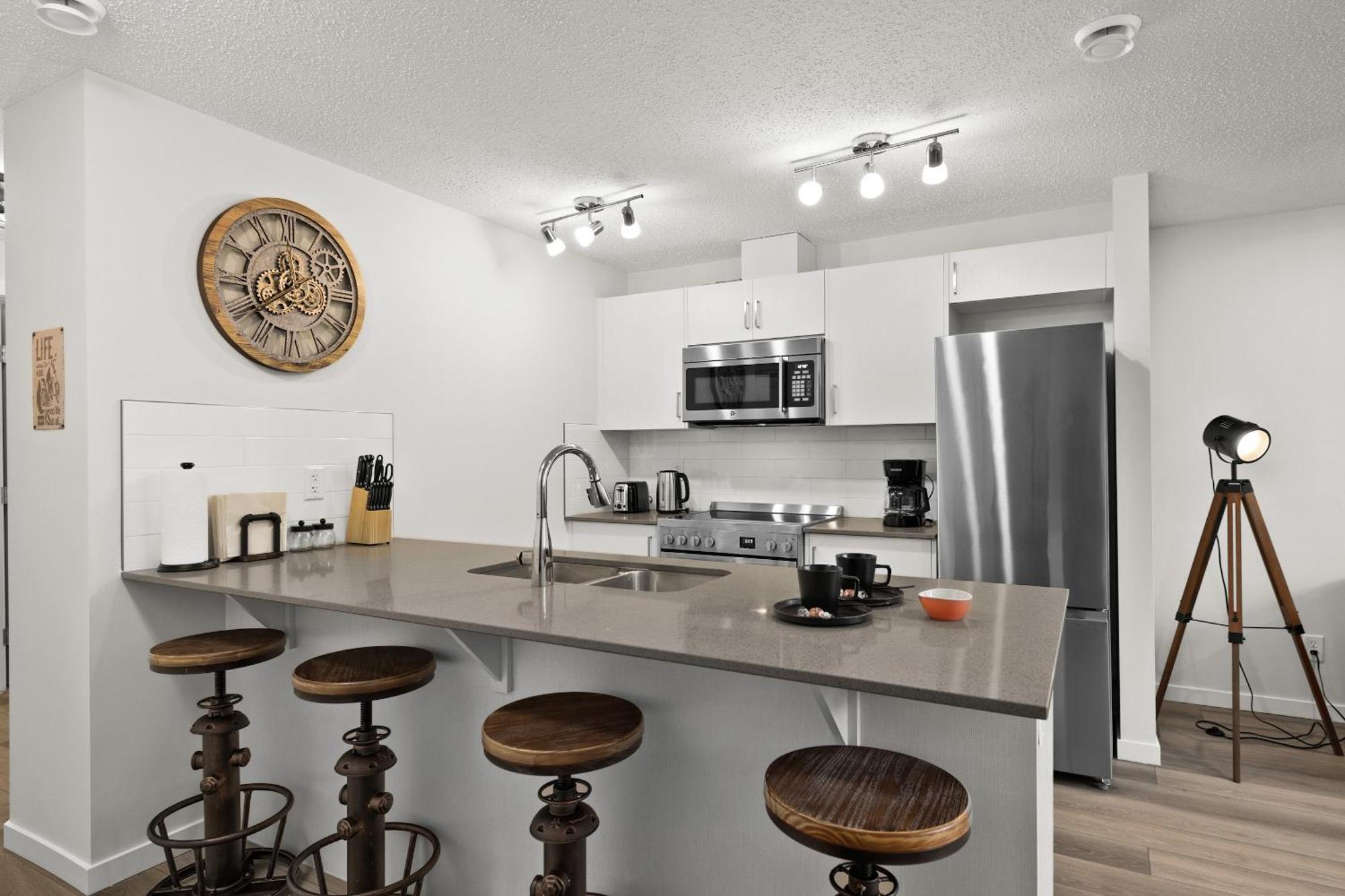 Globalstay New Apartments In Cranbrook Free Street Parking YYC Exteriér fotografie